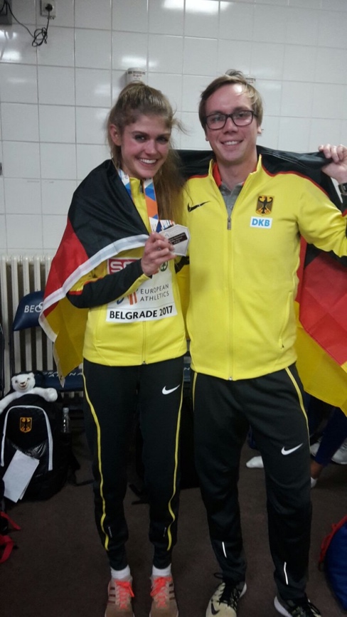 /images/photos/positiverCoach3_Weiss-Foto