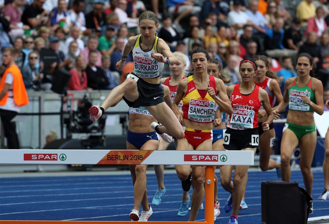 Elena Burkard – die Aufsteigerin des Jahres – 9:29,76 p.B (Foto: Kiefner) ProfessionalisierungLauf7_Kiefner-Foto